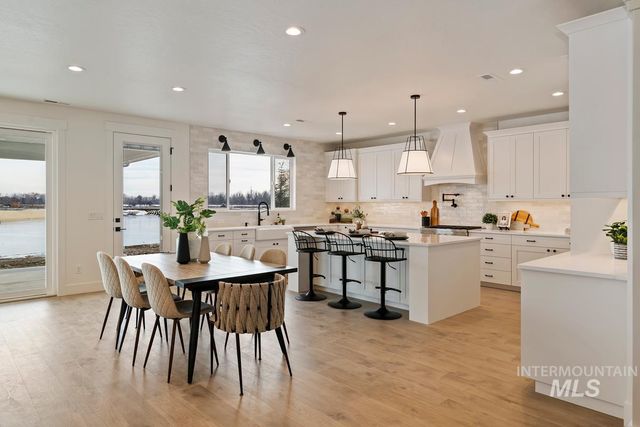 9833 S Peregrine Falcon Ave., Nampa, ID 83686
