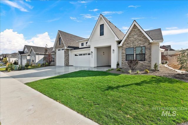 9833 S Peregrine Falcon Ave., Nampa, ID 83686
