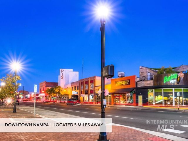 9833 S Peregrine Falcon Ave., Nampa, ID 83686