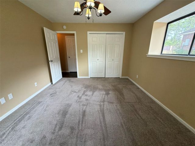 63 April Wind Drive S, Conroe, TX 77356