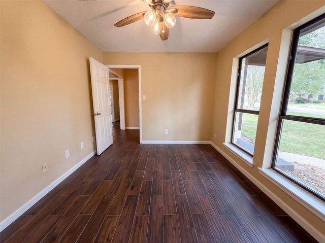 63 April Wind Drive S, Conroe, TX 77356