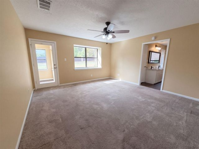 63 April Wind Drive S, Conroe, TX 77356