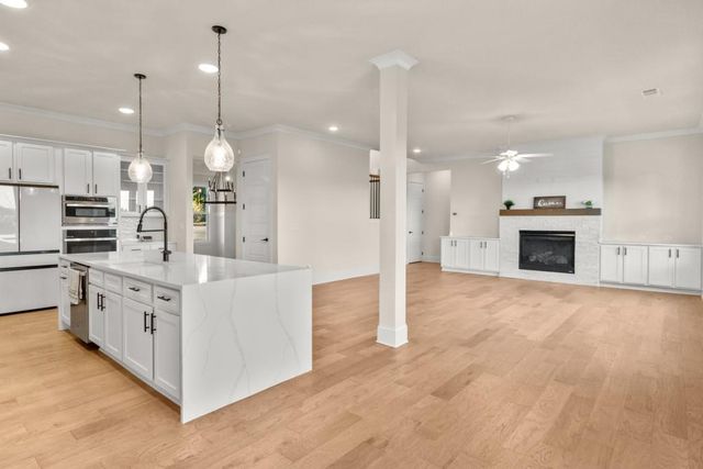 4725 Cardinal Ridge Way, Flowery Branch, GA 30542
