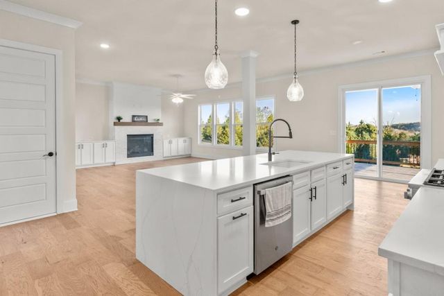 4725 Cardinal Ridge Way, Flowery Branch, GA 30542