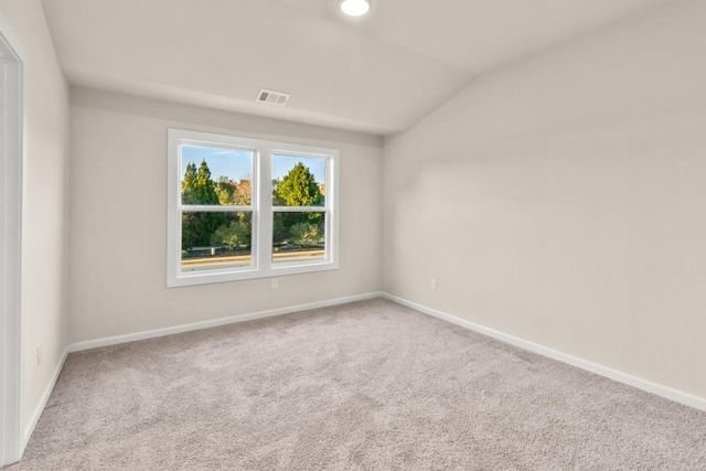 4725 Cardinal Ridge Way, Flowery Branch, GA 30542