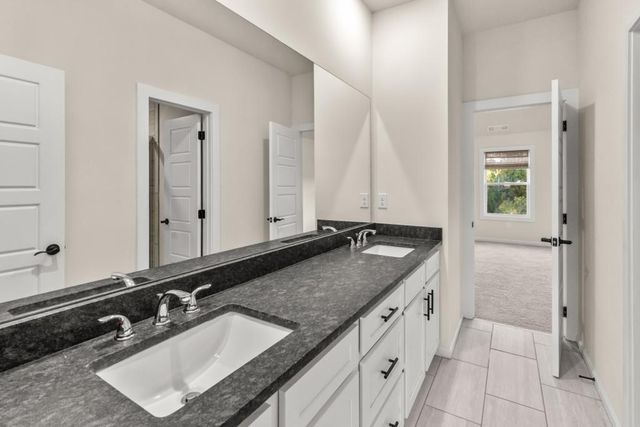 4725 Cardinal Ridge Way, Flowery Branch, GA 30542
