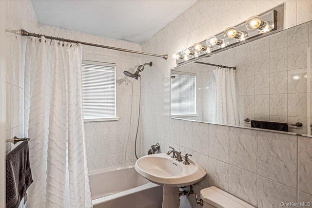 104 Choir Lane, Westbury, NY 11590