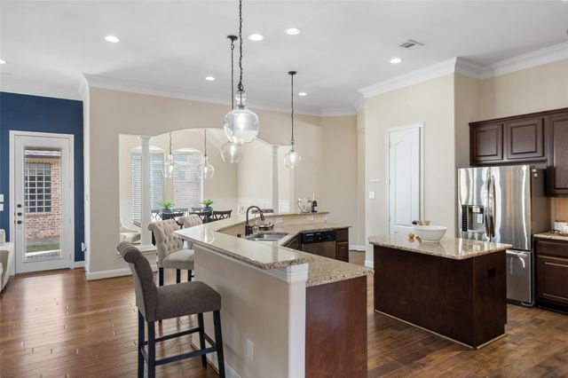 34 Danby Place, The Woodlands, TX 77375