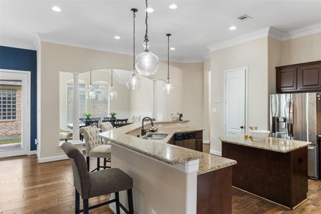 34 Danby Place, The Woodlands, TX 77375