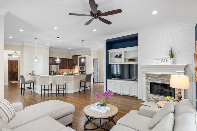 34 Danby Place, The Woodlands, TX 77375