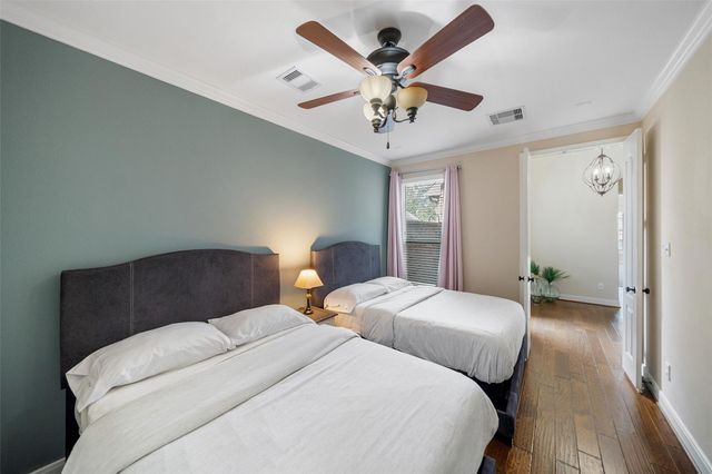 34 Danby Place, The Woodlands, TX 77375