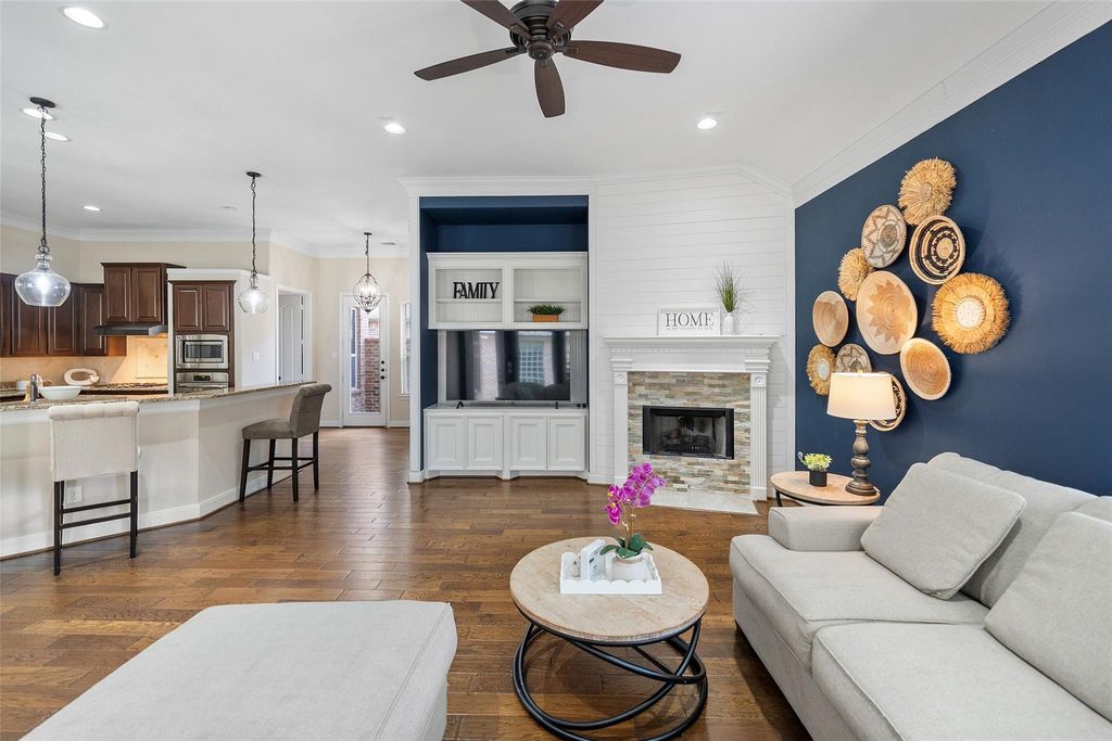 34 Danby Place, The Woodlands, TX 77375