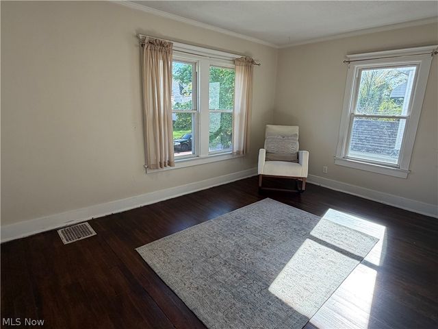 955 Amelia Avenue, Akron, OH 44302