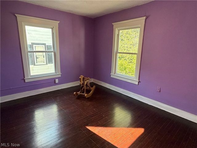 955 Amelia Avenue, Akron, OH 44302