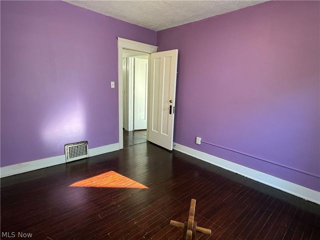 955 Amelia Avenue, Akron, OH 44302