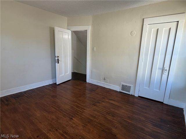 955 Amelia Avenue, Akron, OH 44302