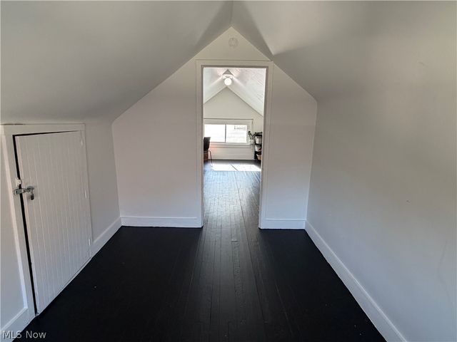 955 Amelia Avenue, Akron, OH 44302