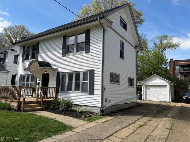 955 Amelia Avenue, Akron, OH 44302