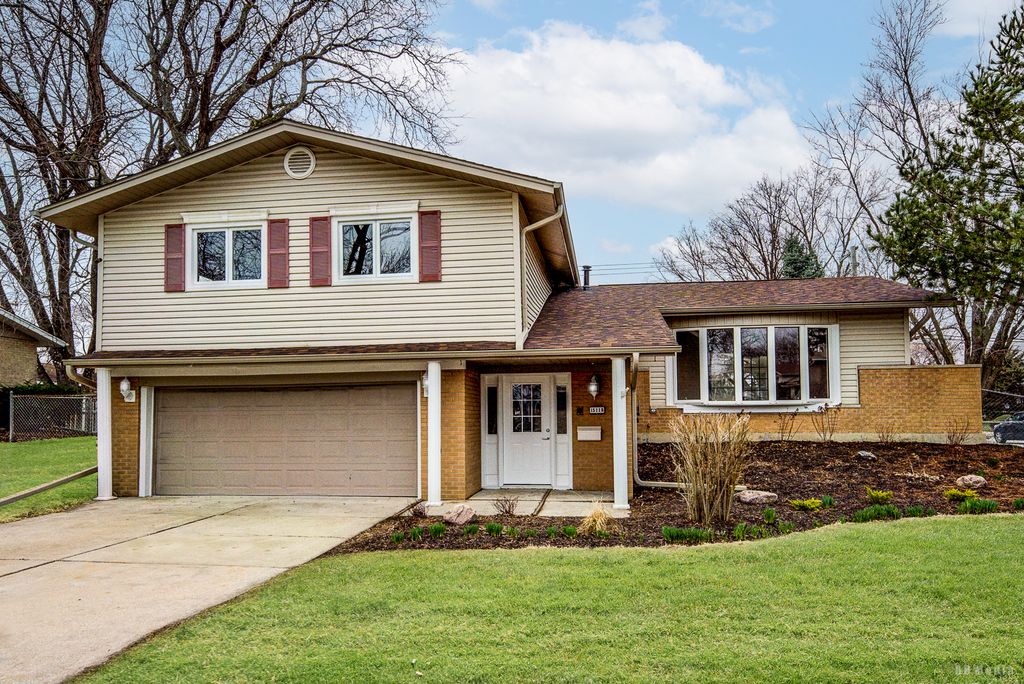 15118 Hillside Avenue, Oak Forest, IL 60452