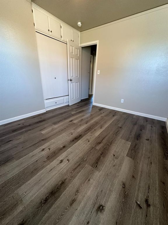 Image 21 of property listing at 8529 S Chestnut Avenue, Fresno, CA 93725