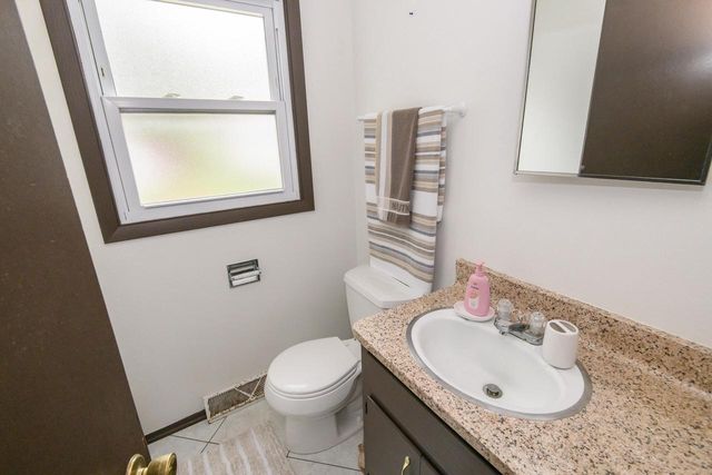 4226 Tumblewood LANE #4238, Greendale, WI 53129