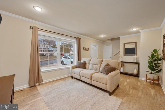 7809 BENNERTON DR, Nottingham, MD 21236