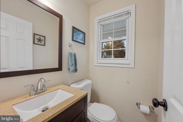 7809 BENNERTON DR, Nottingham, MD 21236