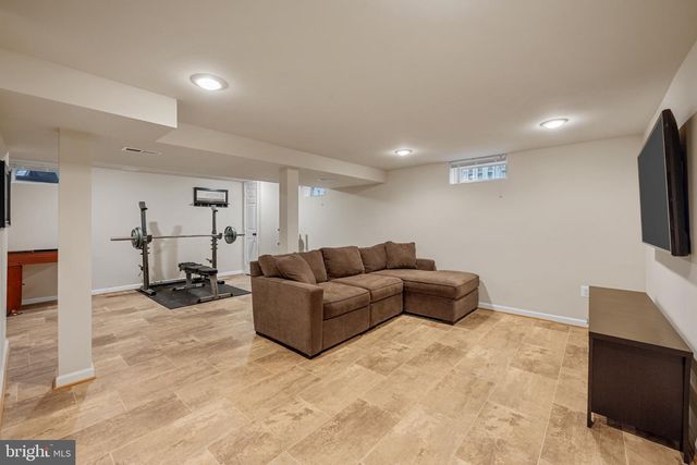 7809 BENNERTON DR, Nottingham, MD 21236