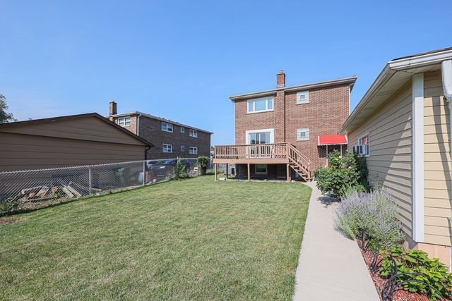 7549 Banks Street, Justice, IL 60458