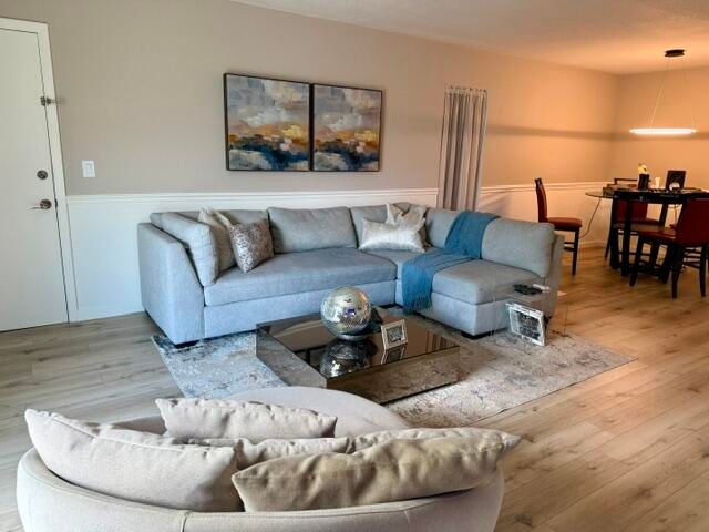 2033 S SEACREST Boulevard D, Boynton Beach, FL 33435