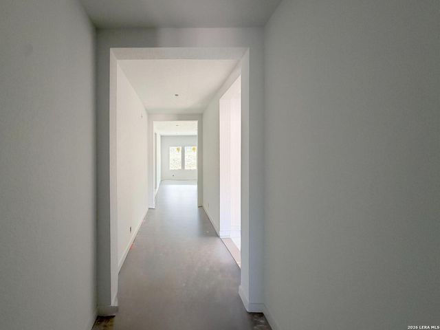 314 Brood Dr, Adkins, TX 78101