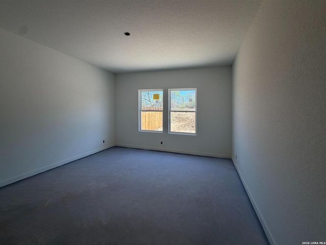 314 Brood Dr, Adkins, TX 78101