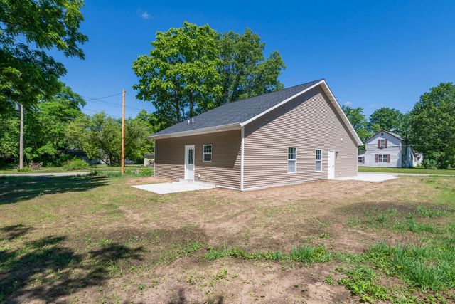 109 Miller Street, Dowagiac City, MI 49047