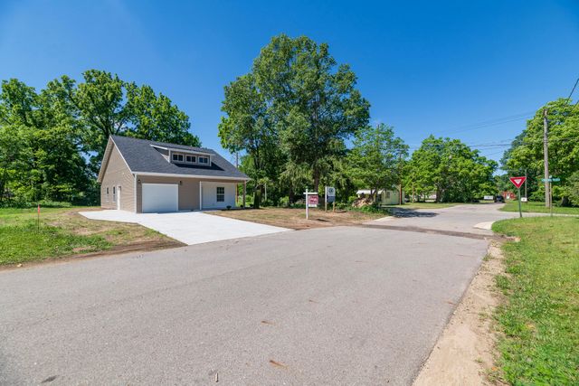 109 Miller Street, Dowagiac City, MI 49047