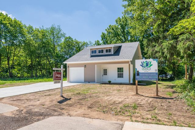 109 Miller Street, Dowagiac City, MI 49047