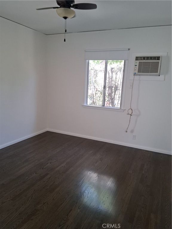 Image 10 of property listing at 131 S Virginia Avenue, Burbank, CA 91506