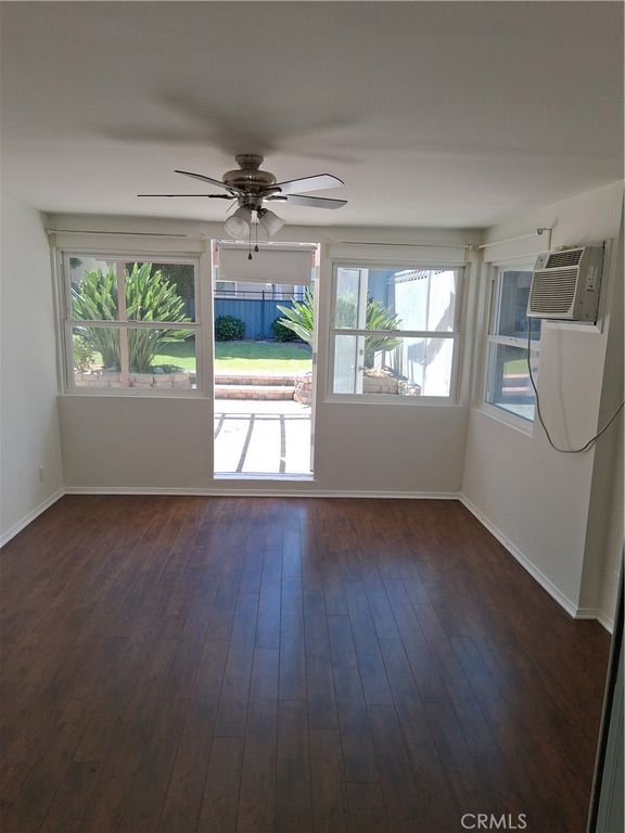 Image 15 of property listing at 131 S Virginia Avenue, Burbank, CA 91506