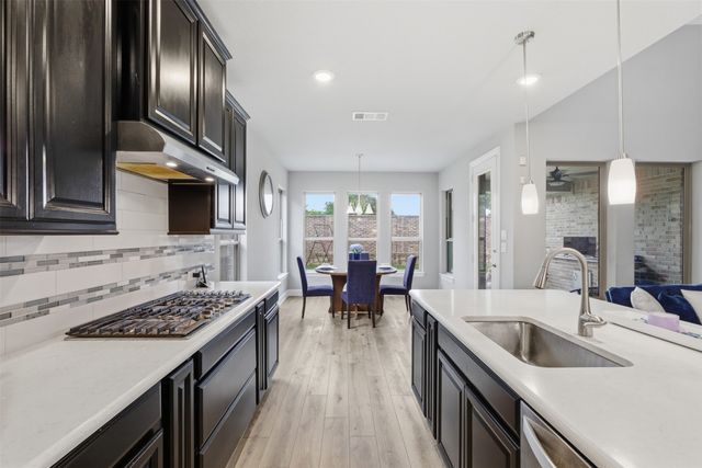 2605 High Bluff Drive, Mansfield, TX 76063