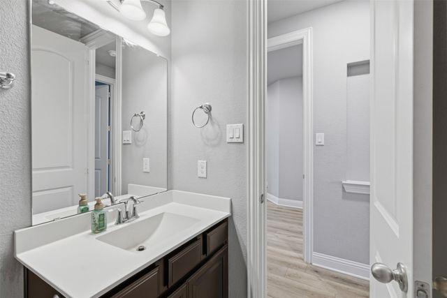 2605 High Bluff Drive, Mansfield, TX 76063