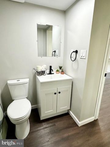 894 SOMERDALE RD, Blackwood, NJ 08012