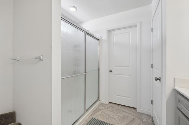 5515 Annapolis Lane N, Plymouth, MN 55446