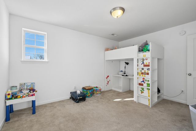 5515 Annapolis Lane N, Plymouth, MN 55446