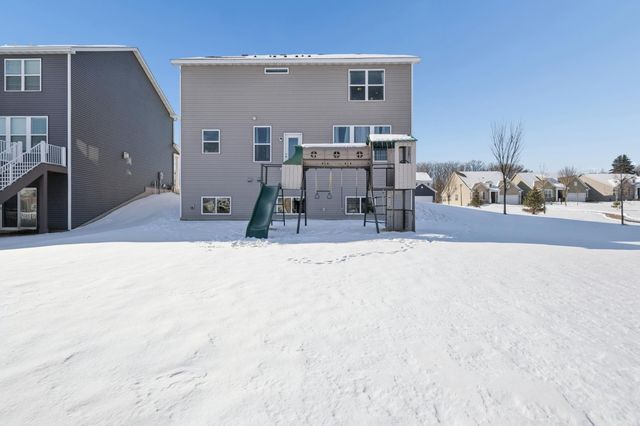 5515 Annapolis Lane N, Plymouth, MN 55446