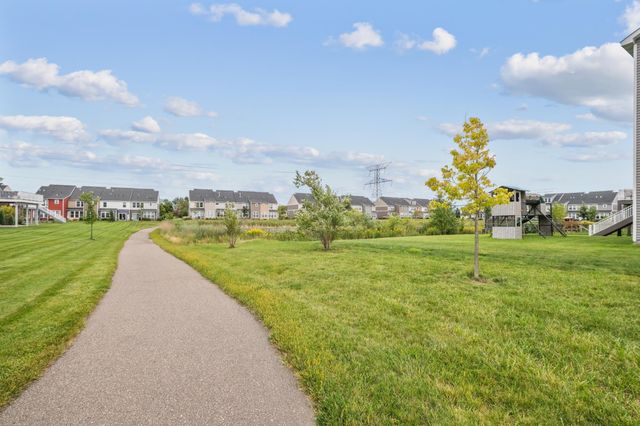 5515 Annapolis Lane N, Plymouth, MN 55446