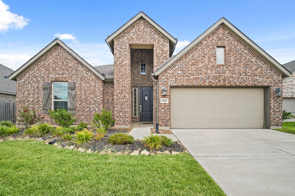 2427 Madera Landing Lane, Rosenberg, TX 77469