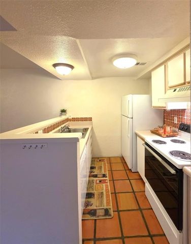 2210 Miguel Chavez 511, Santa Fe, NM 87505