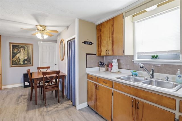16055 Lomond Shores West, Kendall, NY 14476
