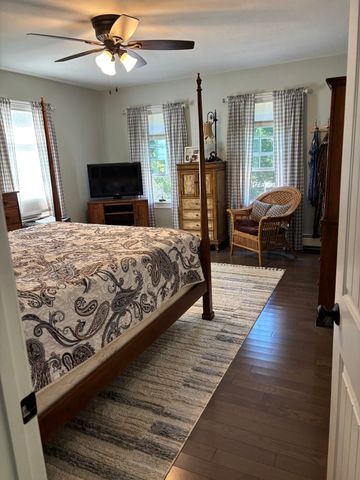 7 Massasoit Ave, Norton, MA 02072