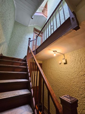 4439 Carpenter Avenue, Bronx, NY 10470
