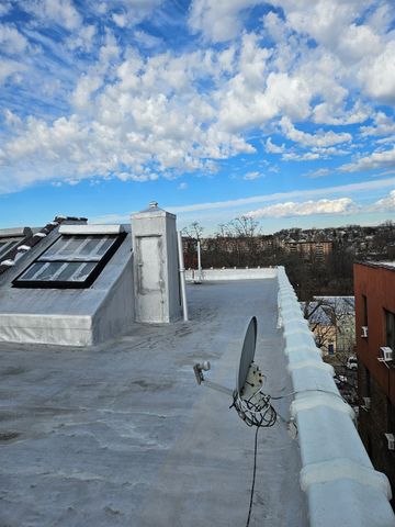 4439 Carpenter Avenue, Bronx, NY 10470